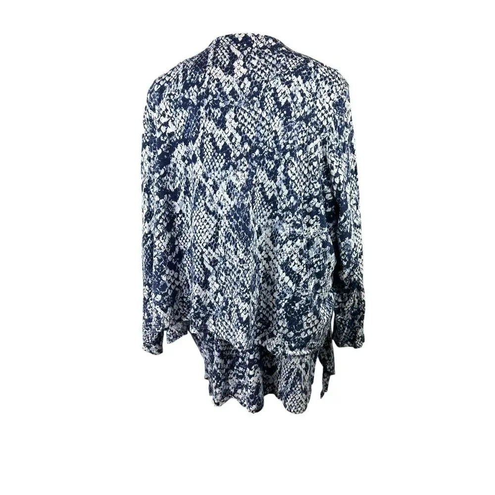 Belle Kim Gravel Printed Slub Knit Shrug and Tank Set Indigo Snake Plus Size 4X - Picture 7 of 16